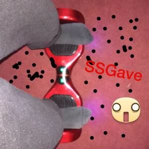 Meet your Posher, Avery